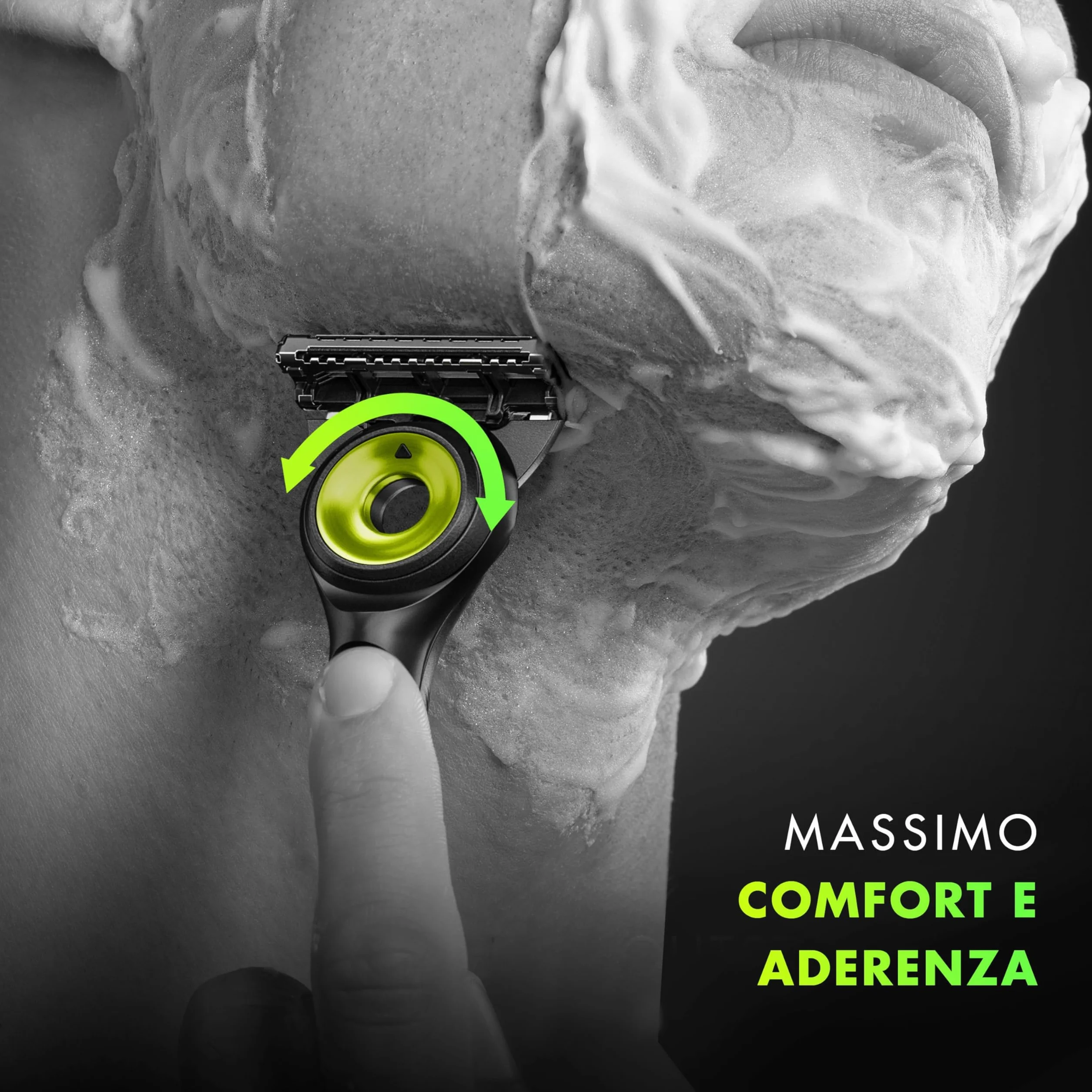 Gillette Labs Rasoio Uomo con 5 Lamette da Barba Base Magnetica Barra Elimina Impurità Nero