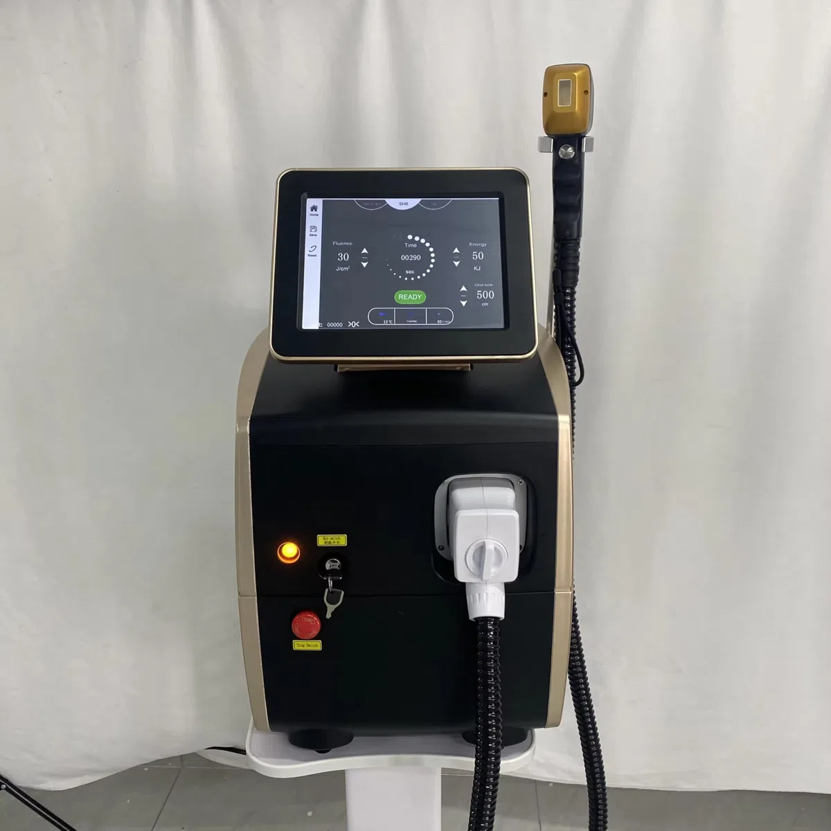 Macchina di rimozione dei peli facciali 755nm 808nm 1064nm del laser del diodo di platino del ghiaccio 3 onde della macchina di rimozione Prezzo di fabbrica