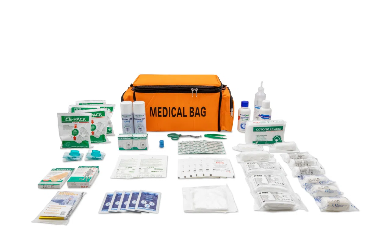 p age Borsa di Pronto Soccorso, primo ed efficace soccorso, per piscine, Conforme alla Normativa regione Toscana