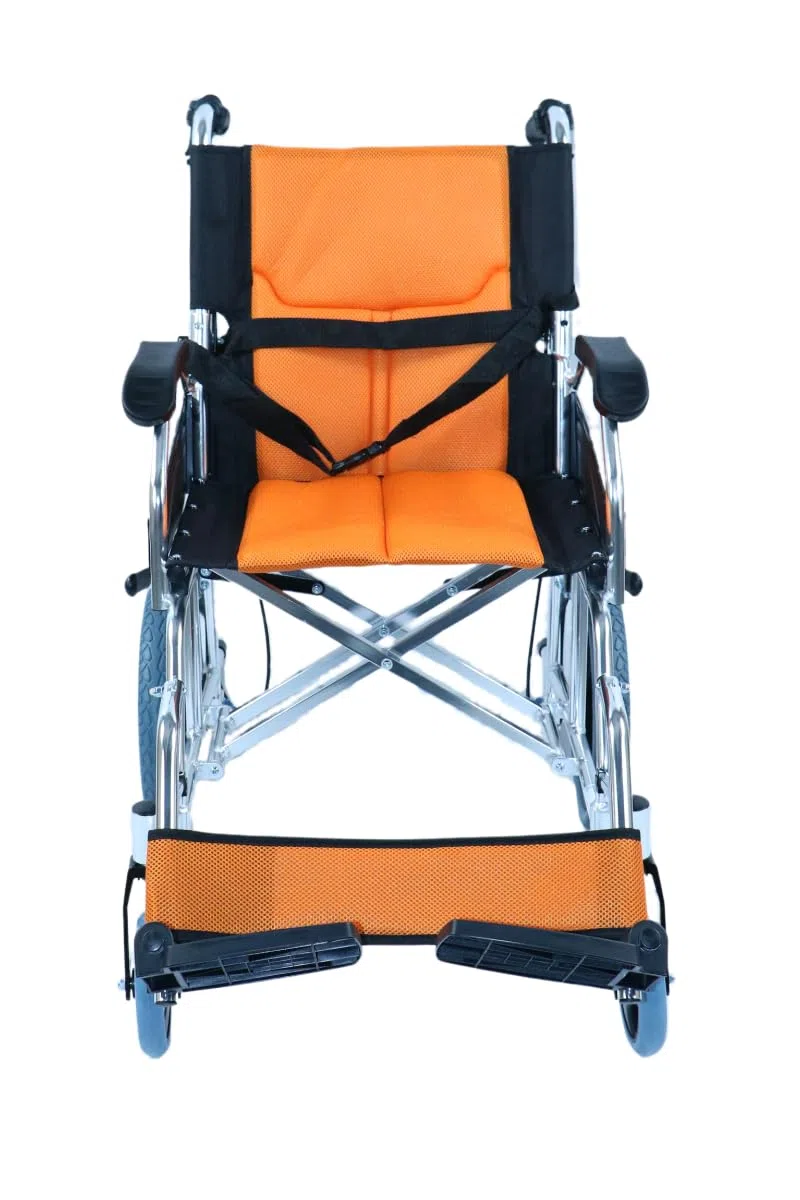 Ausilium Carrozzina Pieghevole Ultraleggera in Alluminio con Freni e Cintura di Sicurezza, 10,8 kg, Portata 110 kg, Schienale Ribaltabile