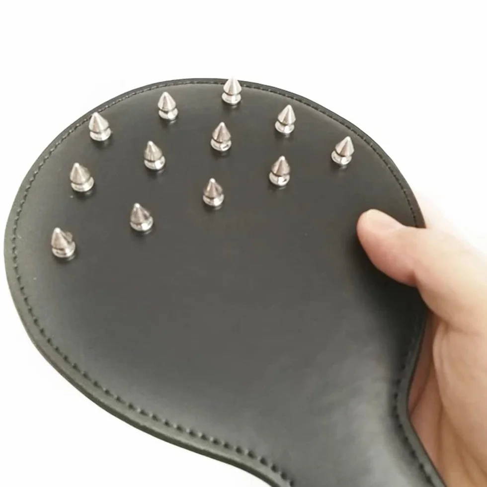 Pelle Rotonda Palla Forma Paddle Frusta con Rivetto