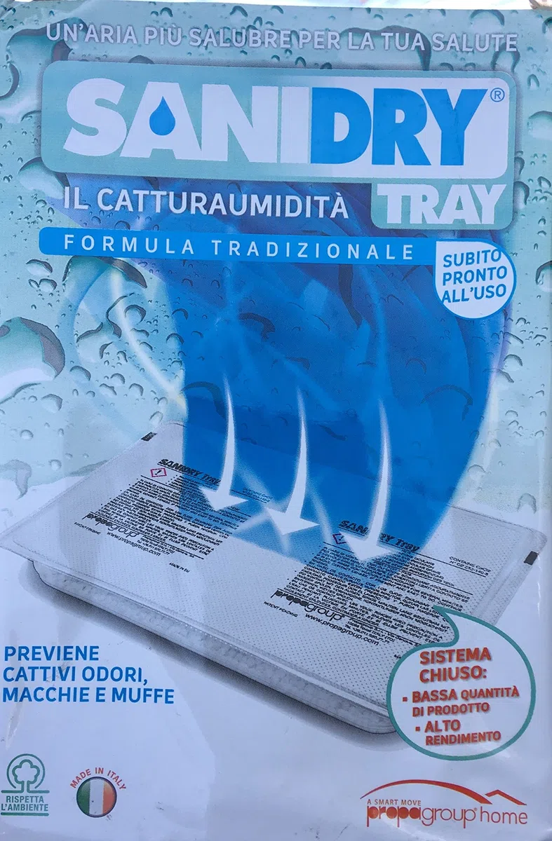 10 vassoi di umidità SaniDry disidratanti per l'utilizzo in armadi, cassetti, Case, scantinati, Garage, Barche, Caravan e Qualsiasi Altra Area Chiusa.