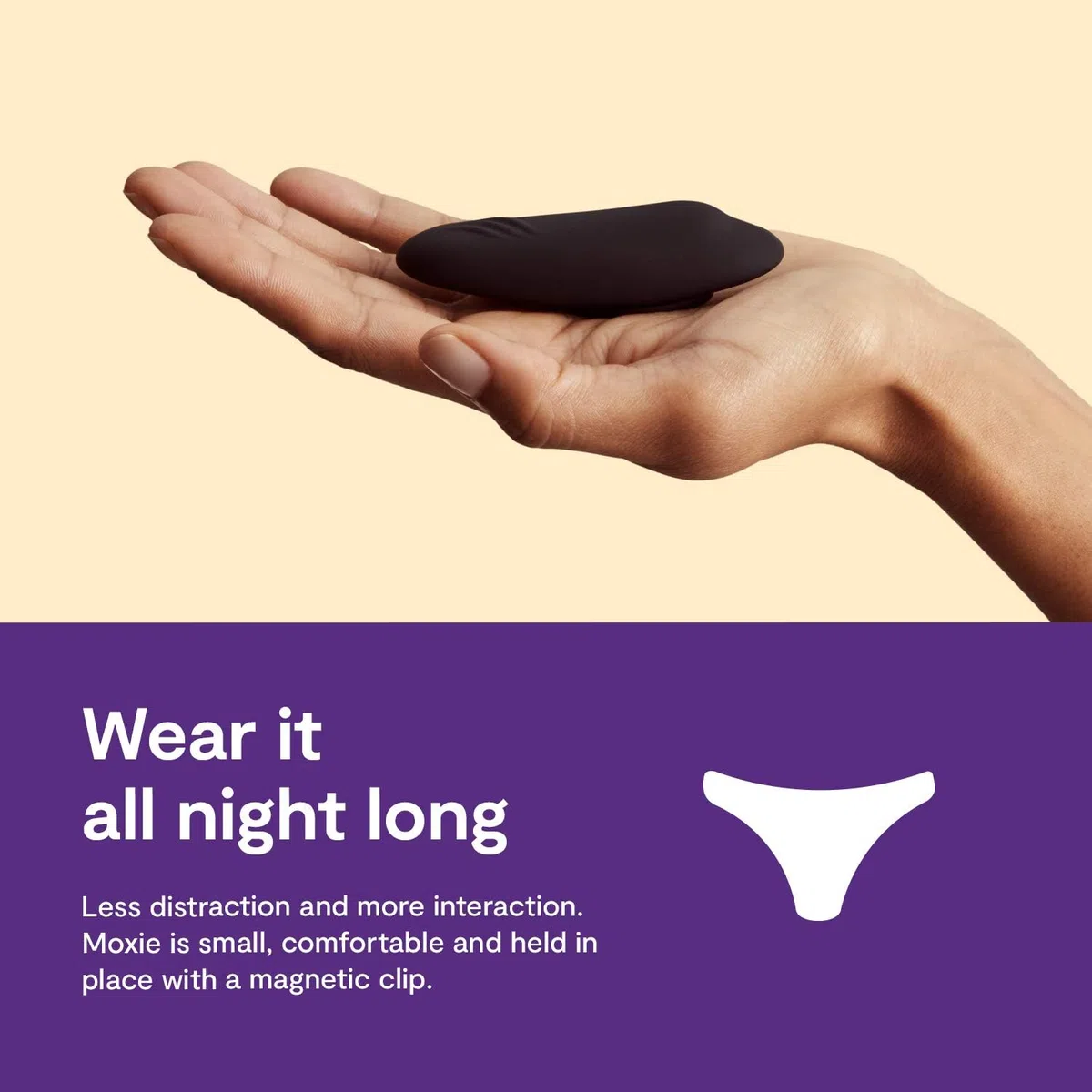 We-Vibe Moxie Panty Worn Vibratore Indossabile Massaggiatore clitorideo vibrante per stuzzicare il suo giocattolo sessuale controllato da app per smartphone e telecomando - Nero satinato